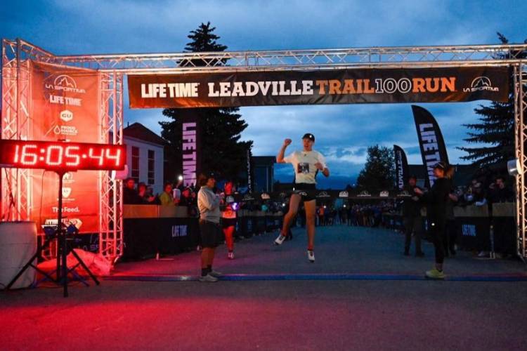 O Adrian Macdonald και η Clare Gallagher νικητές στο Leadville 100 miler 2022!
