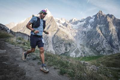 Μια συζήτηση με τον Αλέξανδρο Καρύκα, μετά την γρηγορότερη επίδοση Έλληνα αθλητή όλων των εποχών που πέτυχε στο UTMB 2024!