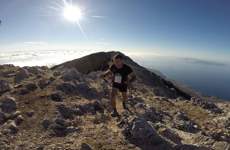 Ainos Marathon:  Μια συνέντευξη με τον Λάμπρο Παπαλάμπρο για τον εντυπωσιακό και σκληρό αγώνα, στο ψηλότερο βουνό των Ιονίων!